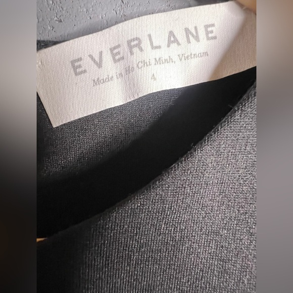 Everlane Long Sleeve Shift Dress in Black in size 4 - Picture 8 of 11